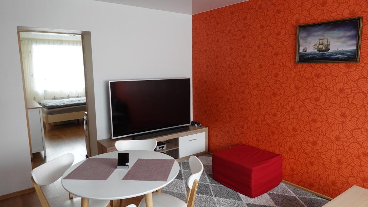 Cozy Telliskivi Apartment Near City Centre Tallinn Eksteriør billede